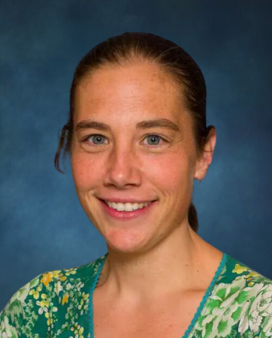 kyra vdb.png?1756366505&focus=45.80 35