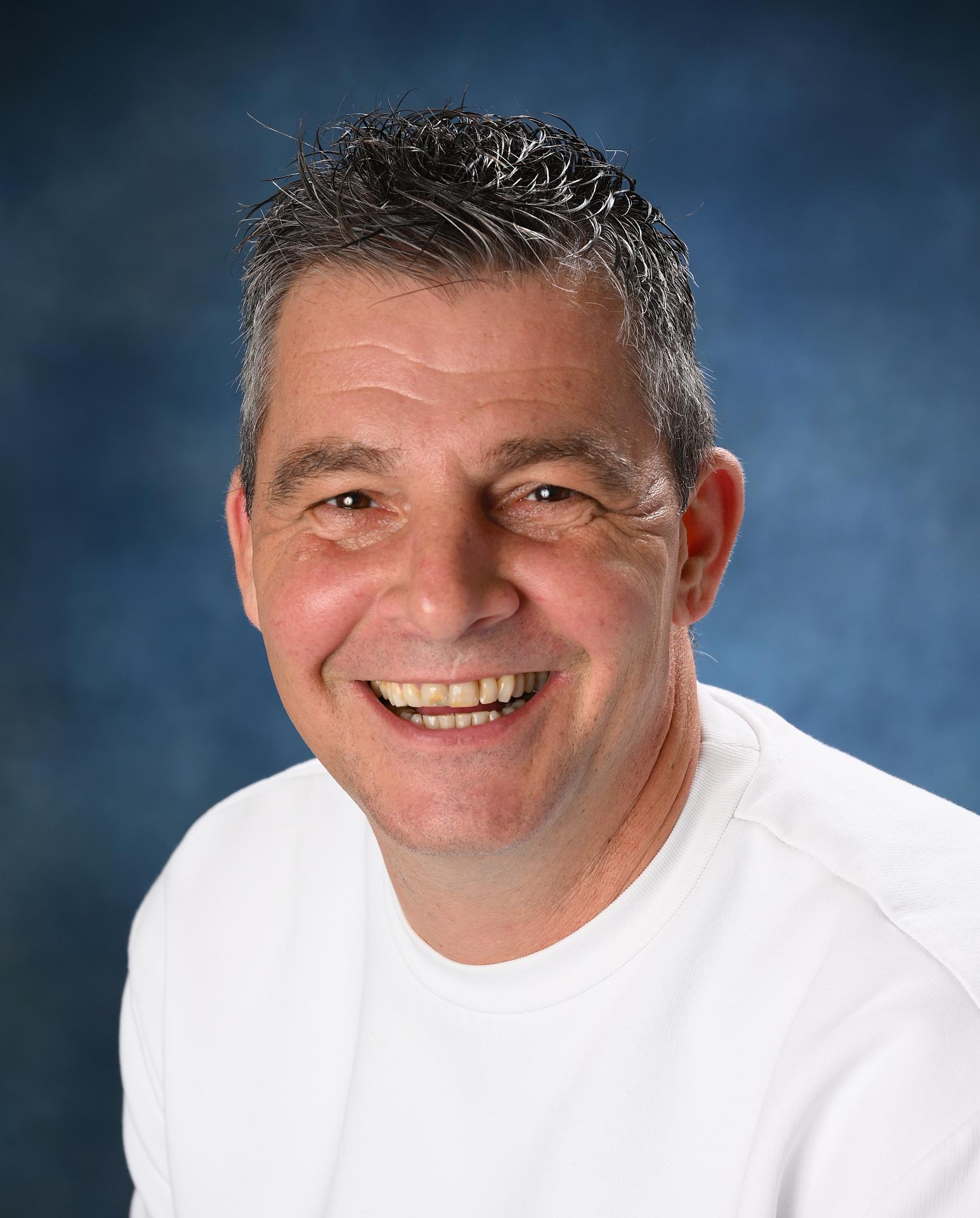 peter.jpg.jpg?1761836721&focus=45.33 30