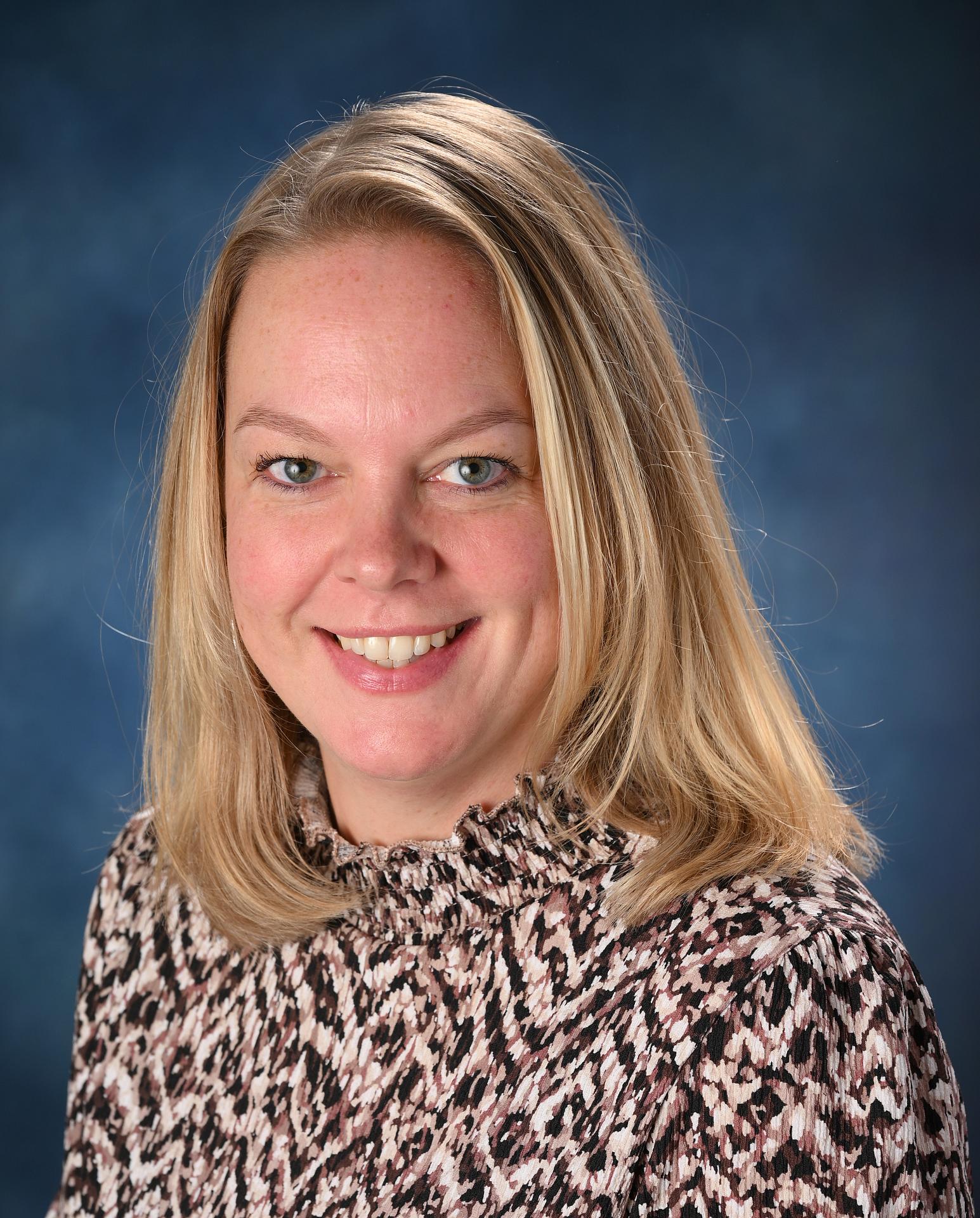 romina.jpg.jpg?1761837228&focus=40.08 32