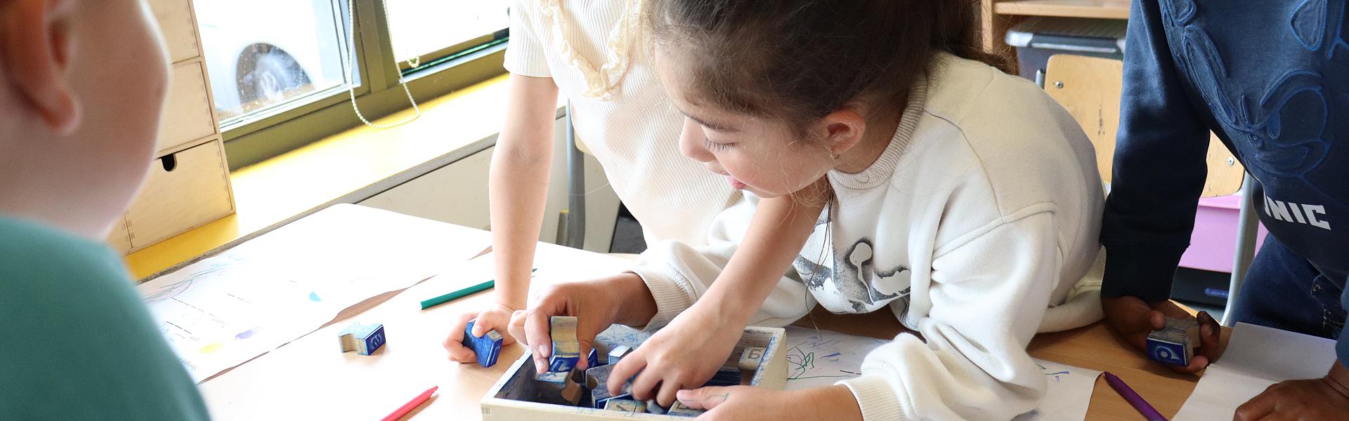 spelen leren 4.jpeg?1240428288&focus=49.19 59